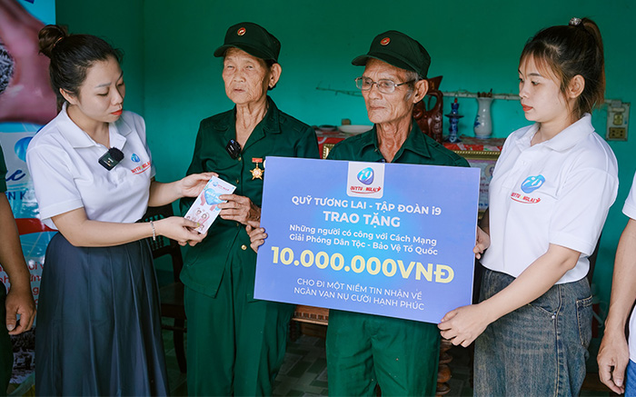 Dịch vụ hỗ trợ khách hàng chuyên nghiệp 24/7 của Fun88